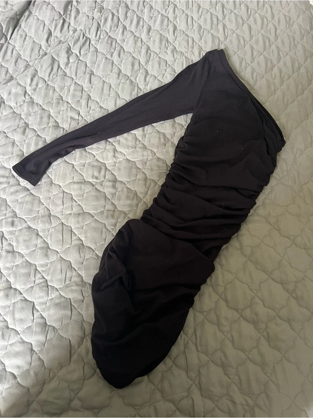 White Fox Boutique One-Shoulder Ruched Black Bodycon Dress - Picture 2 of 3